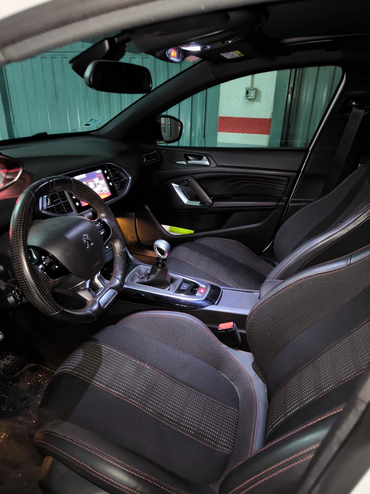 Vehículo Peugeot 308 - Imagen 3