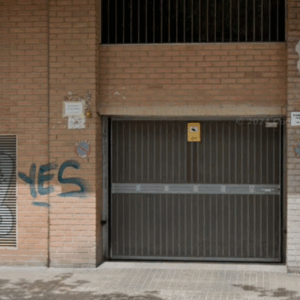 Parking en General Avilés, Valencia