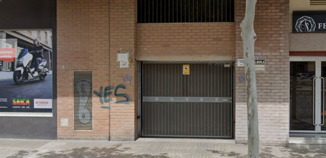 Parking en General Avilés, Valencia