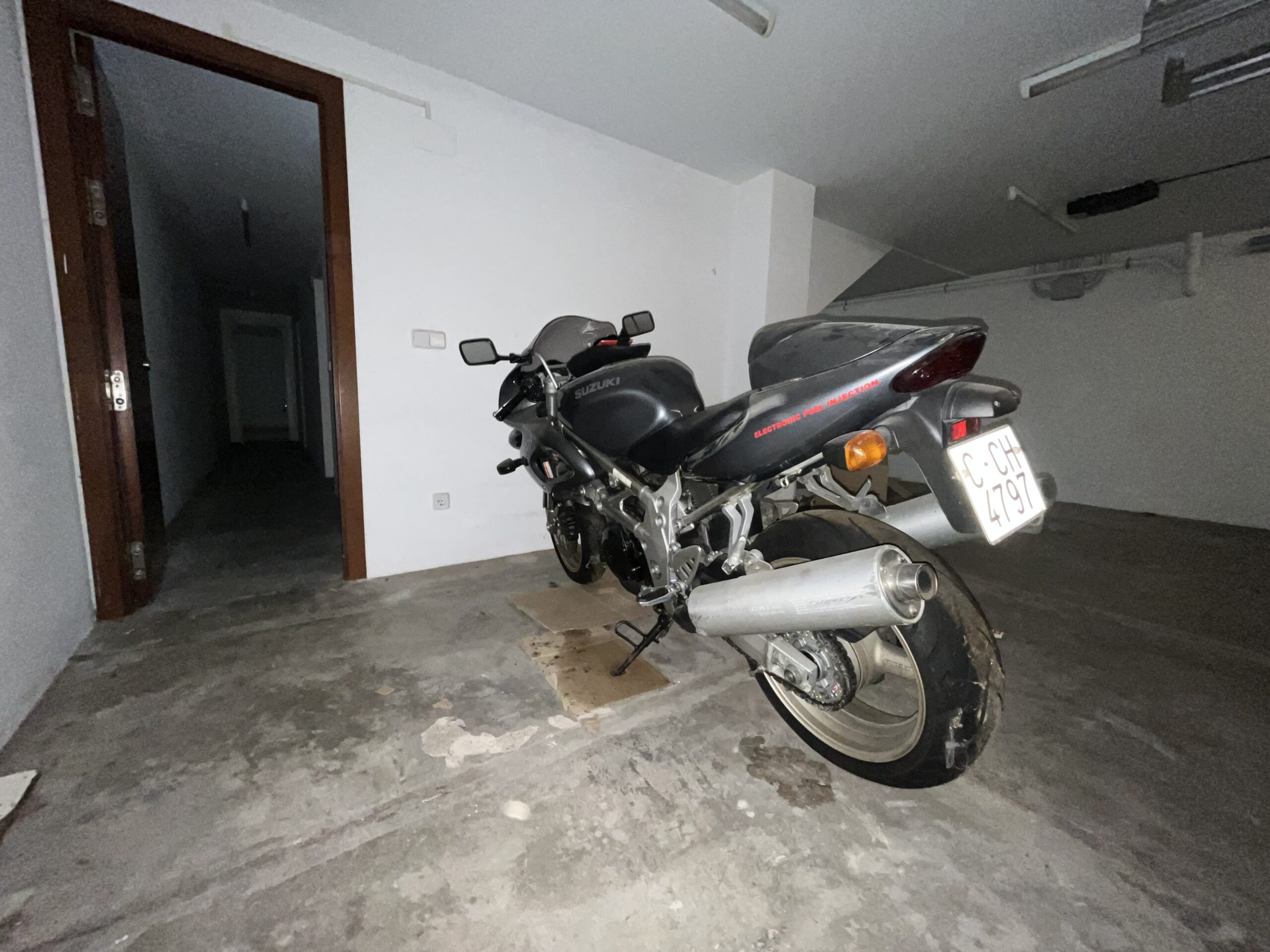 Motocicleta Suzuki TL 1000 SX - Imagen 4
